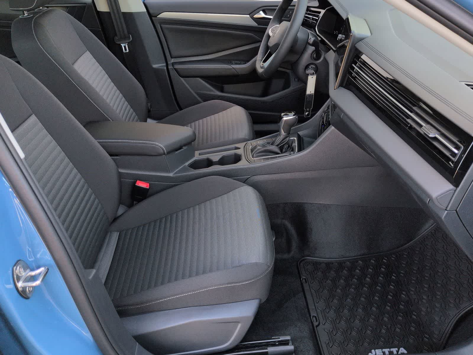 Thumbnail: 2026 Volkswagen Jetta - 21