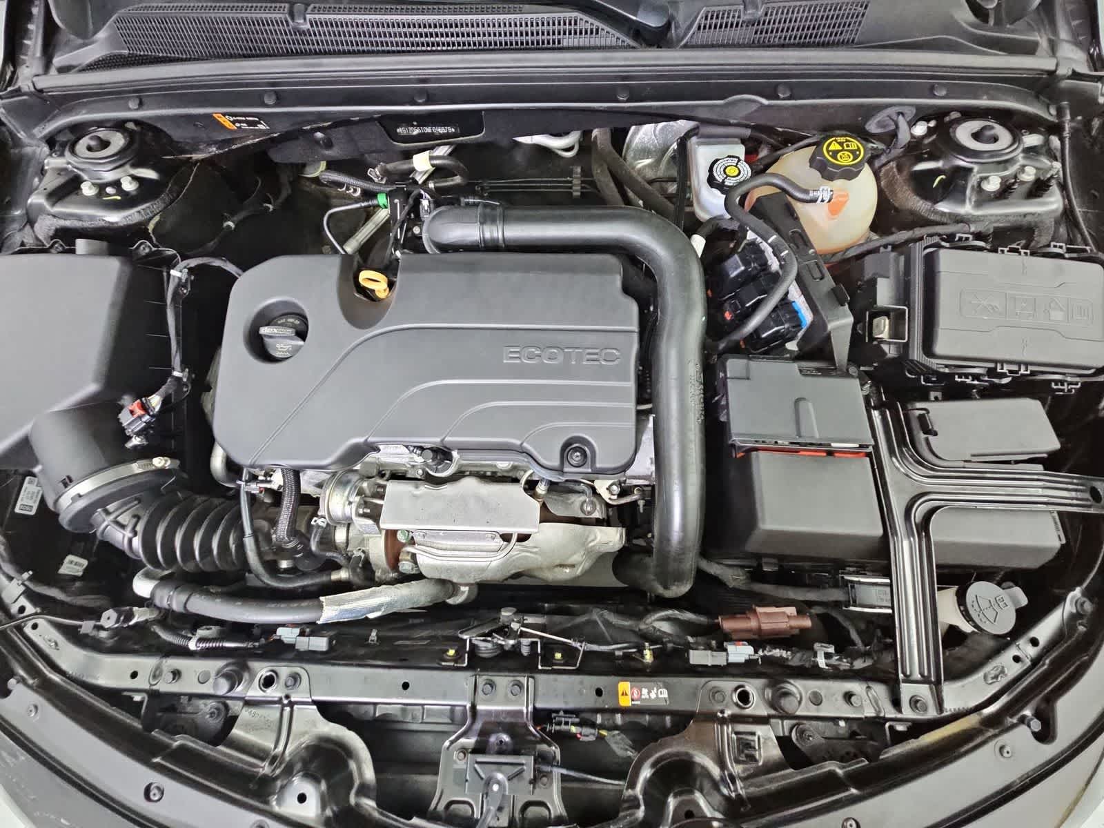 Thumbnail: 2021 Chevrolet Malibu - 14