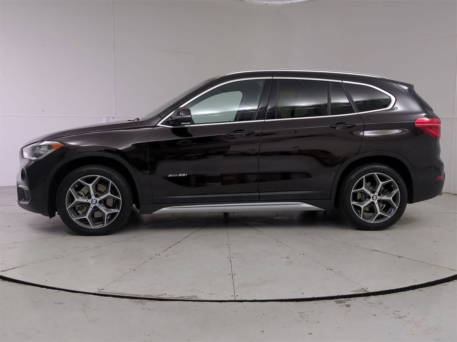 Thumbnail: 2017 BMW X1 - 3