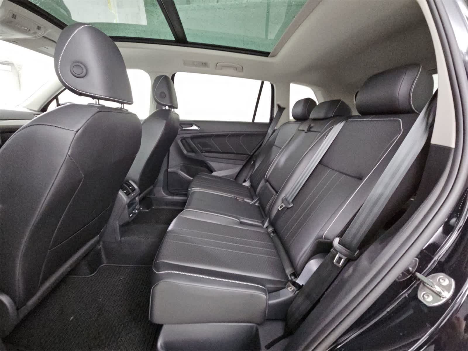 Thumbnail: 2024 Volkswagen Tiguan - 19