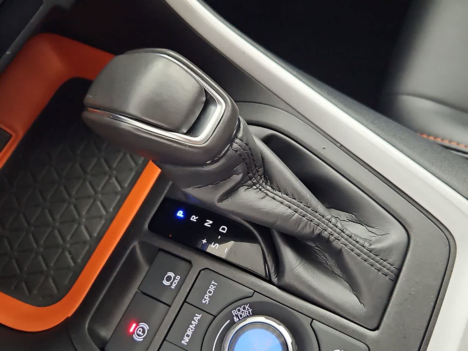 Thumbnail: 2024 Toyota RAV4 - 31