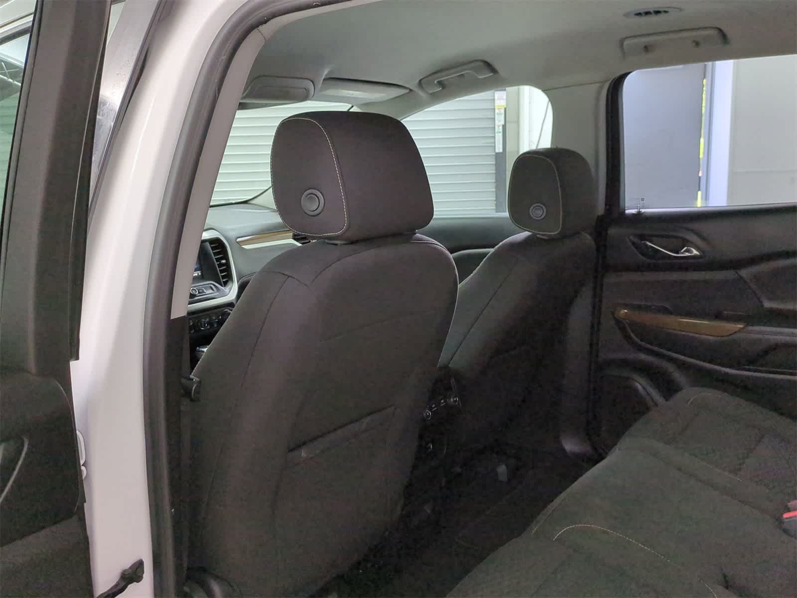 Thumbnail: 2018 GMC Acadia - 18