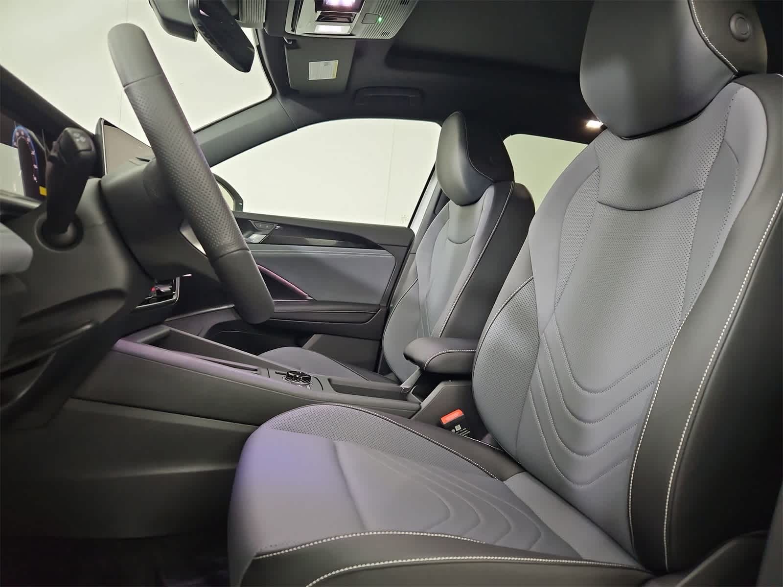 Thumbnail: 2025 Volkswagen Tiguan - 16