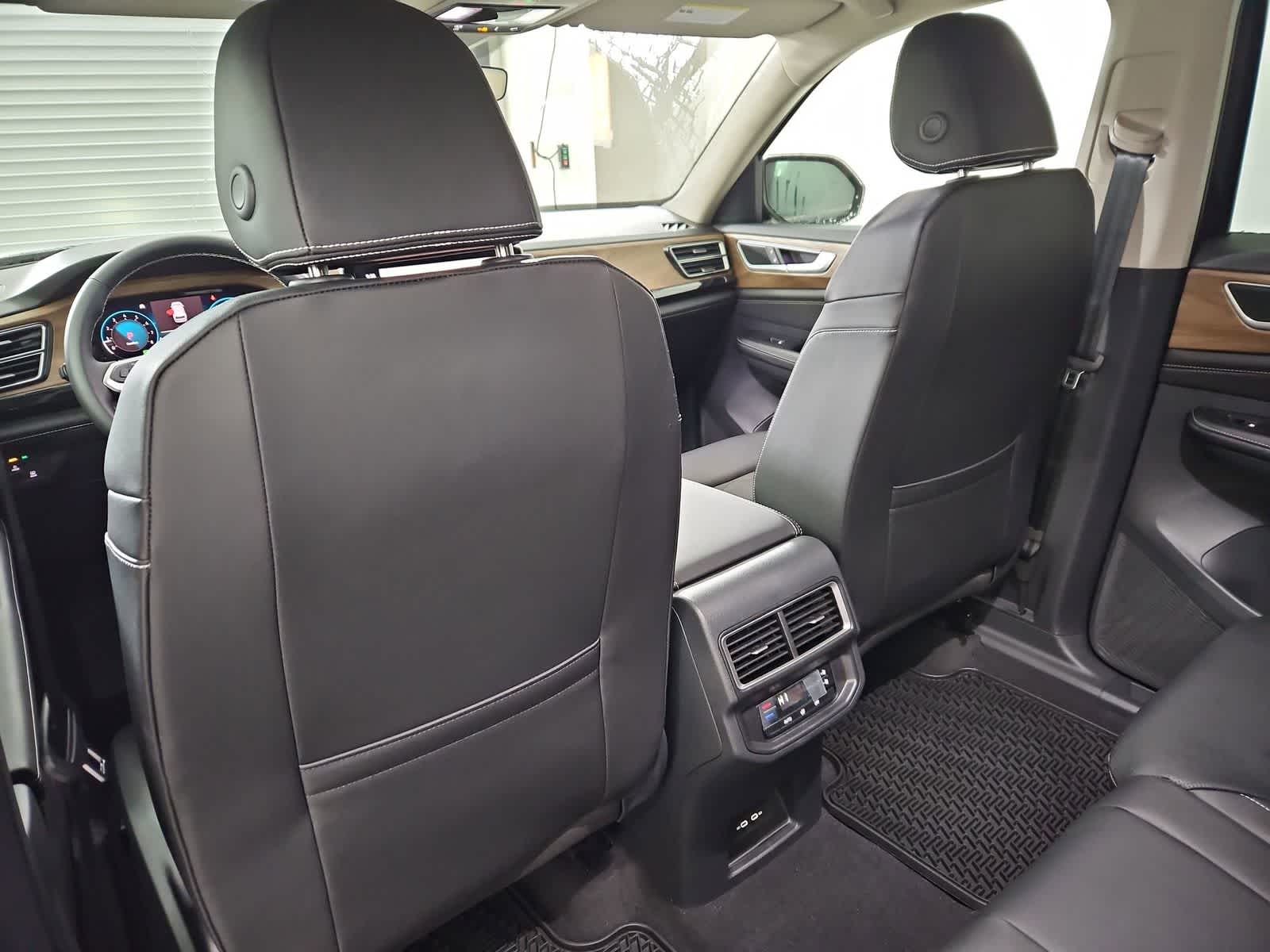 Thumbnail: 2026 Volkswagen Atlas - 18