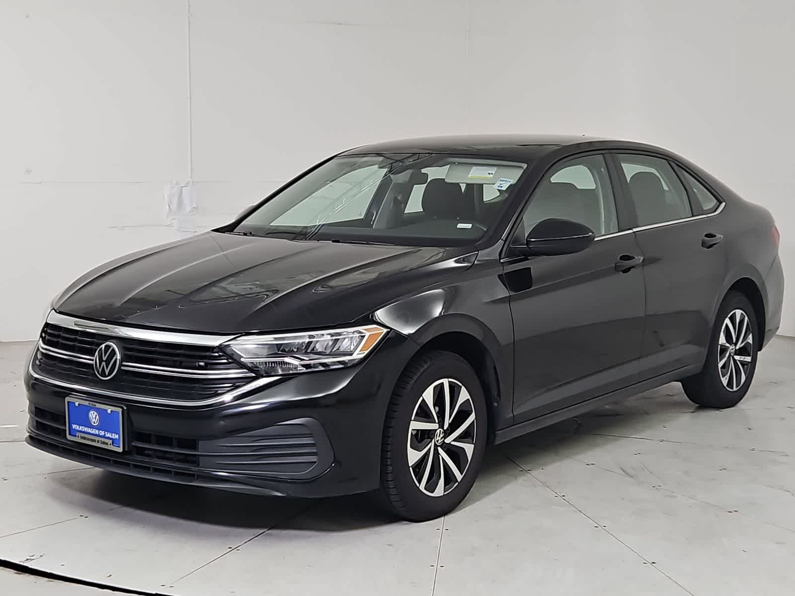 Thumbnail: 2024 Volkswagen Jetta - 1