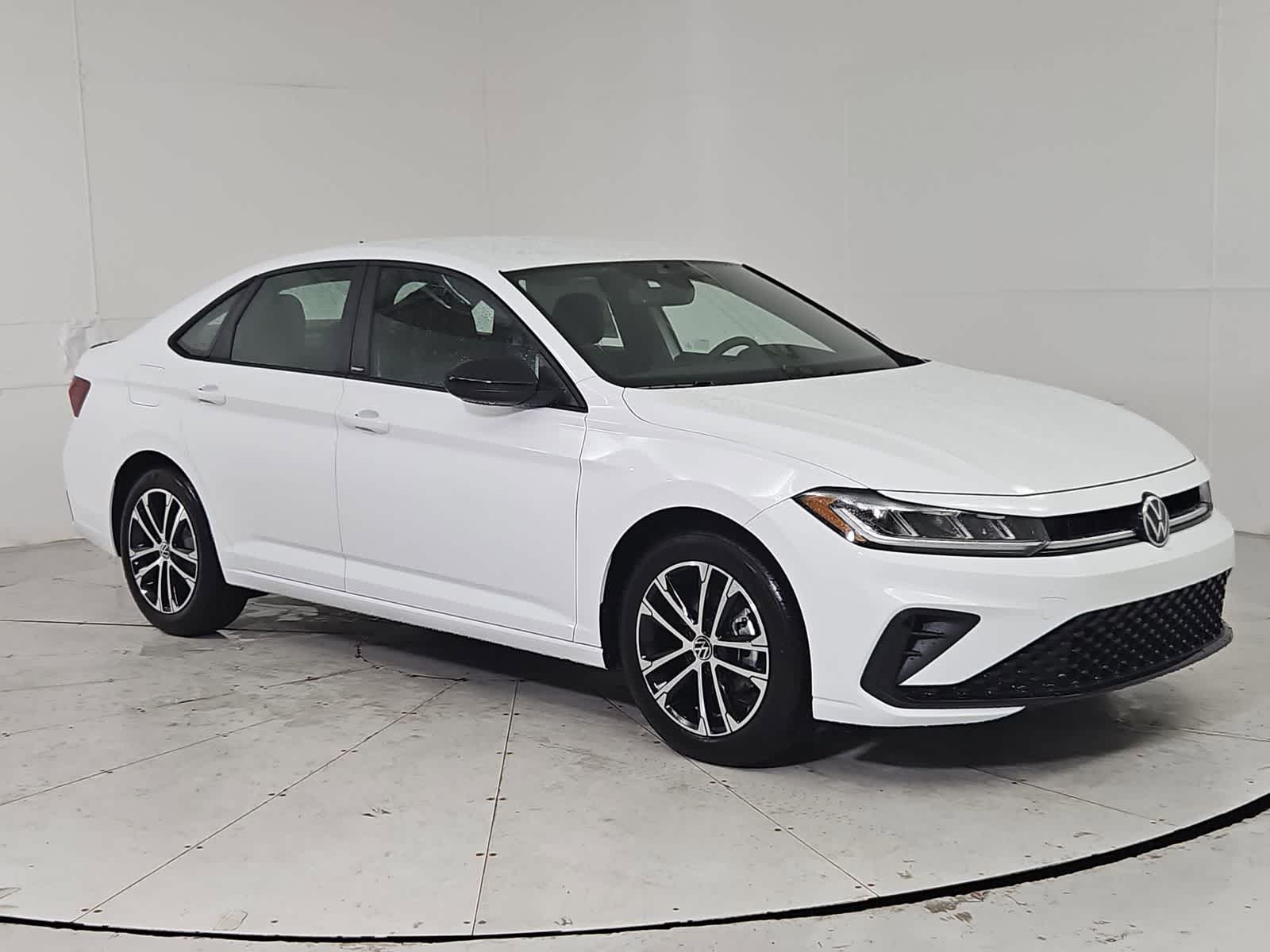 Thumbnail: 2026 Volkswagen Jetta - 8