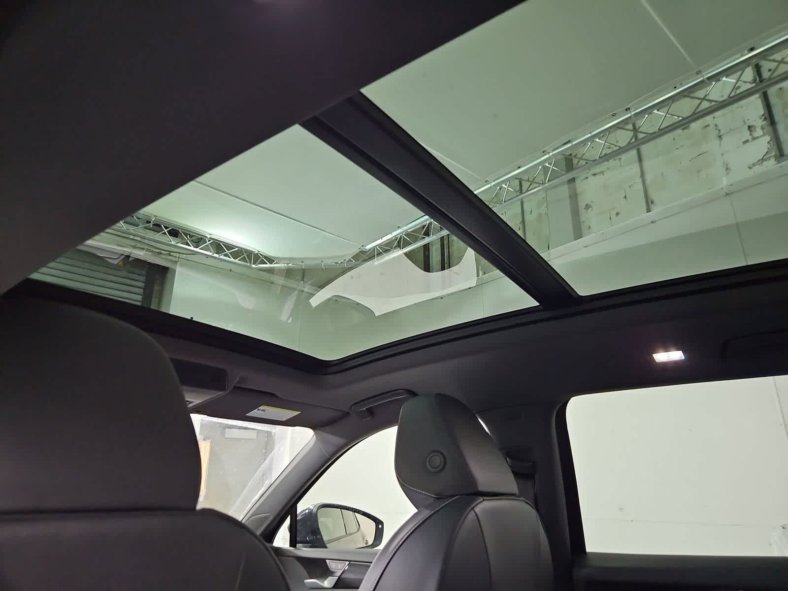 Thumbnail: 2026 Volkswagen Tiguan - 22