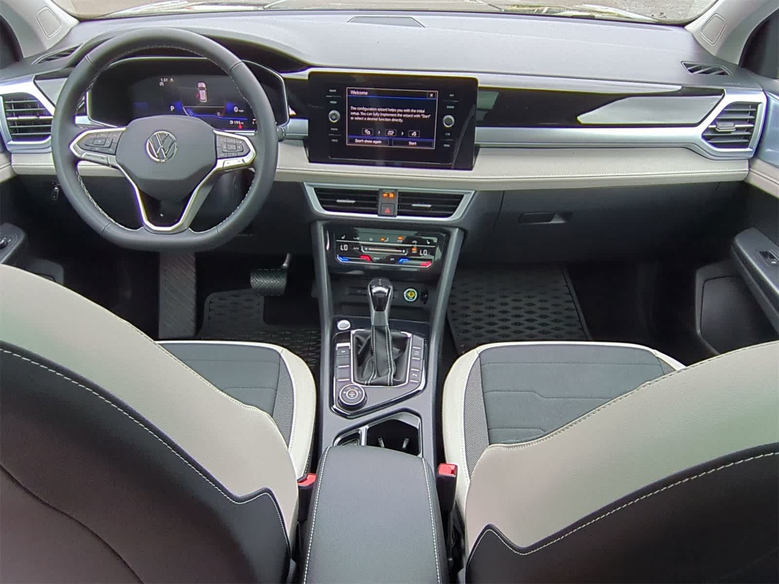 Thumbnail: 2025 Volkswagen Taos - 15