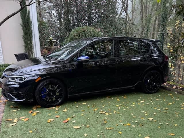 Thumbnail: 2023 Volkswagen Golf - 1