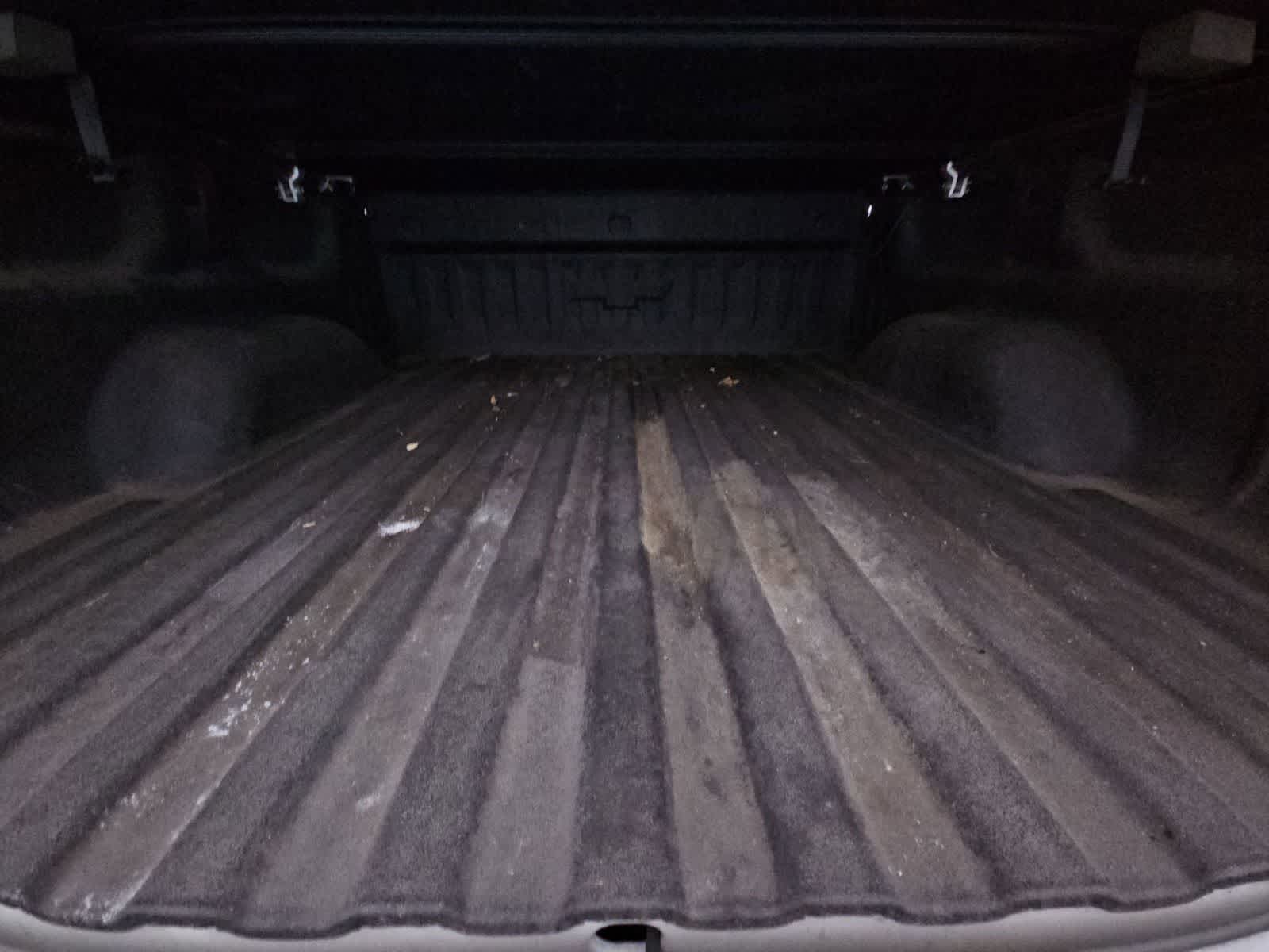 Thumbnail: 2017 Chevrolet Silverado 1500 - 34