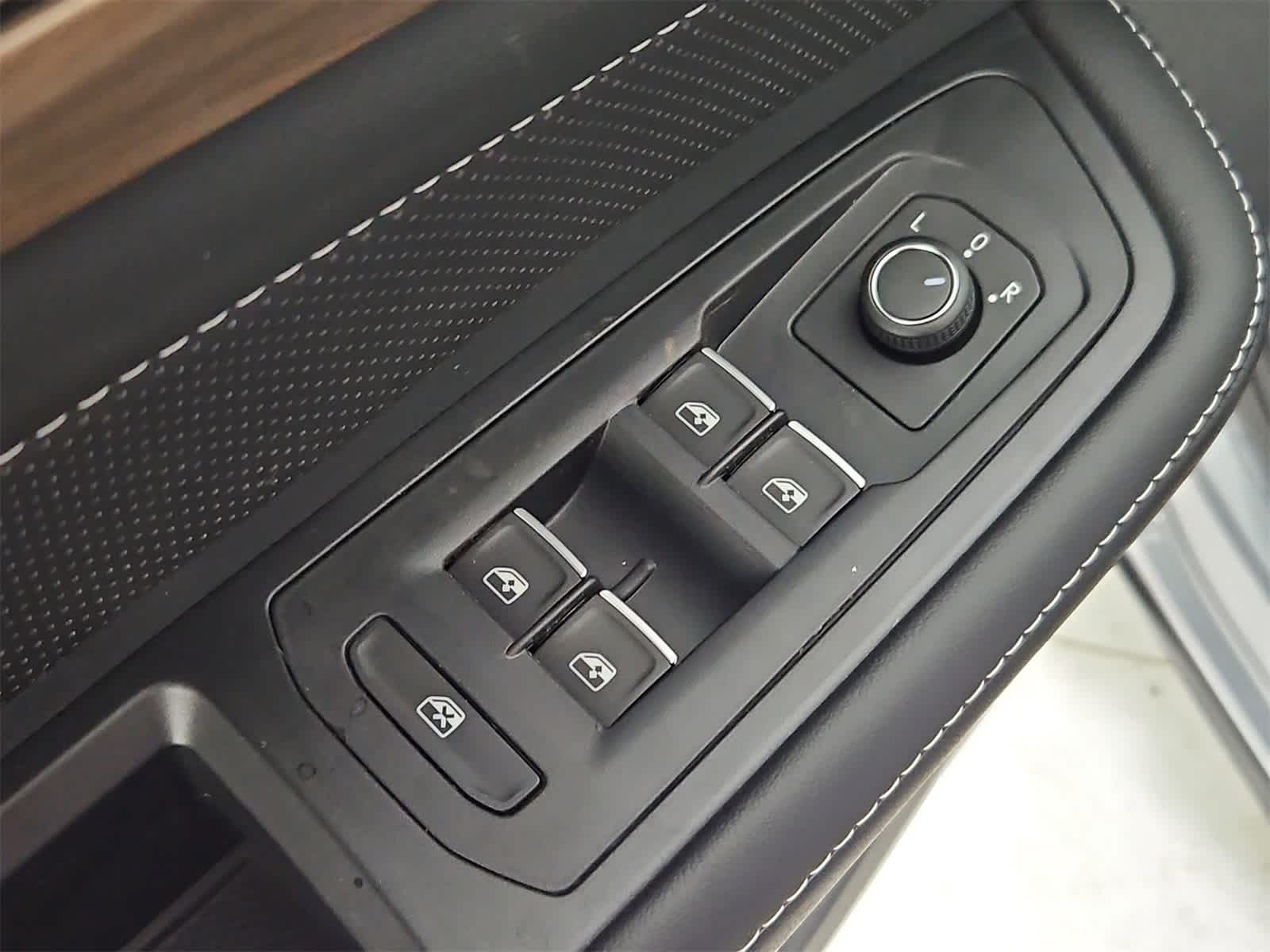 Thumbnail: 2026 Volkswagen Atlas - 17