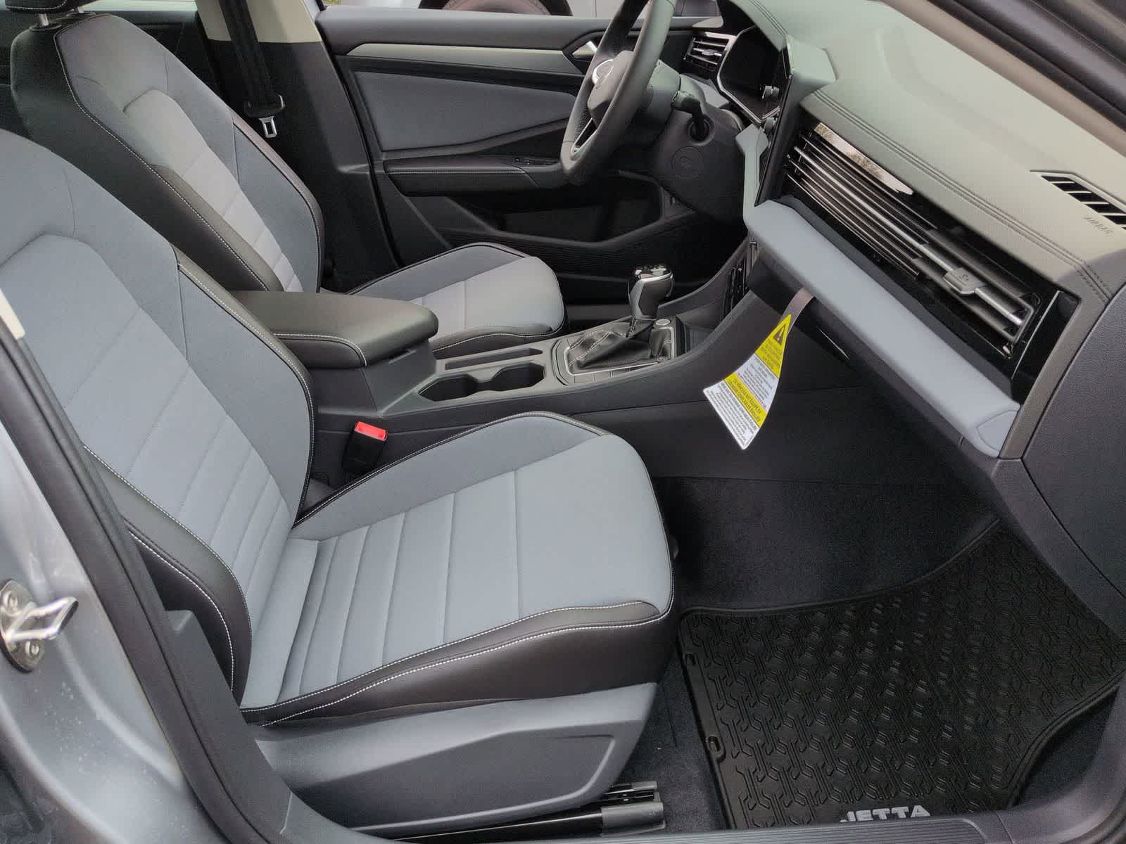 Thumbnail: 2026 Volkswagen Jetta - 22