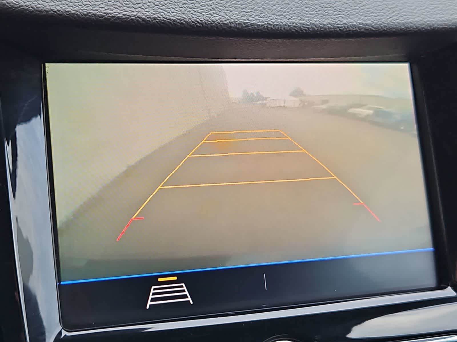 Thumbnail: 2020 Chevrolet Trax - 28