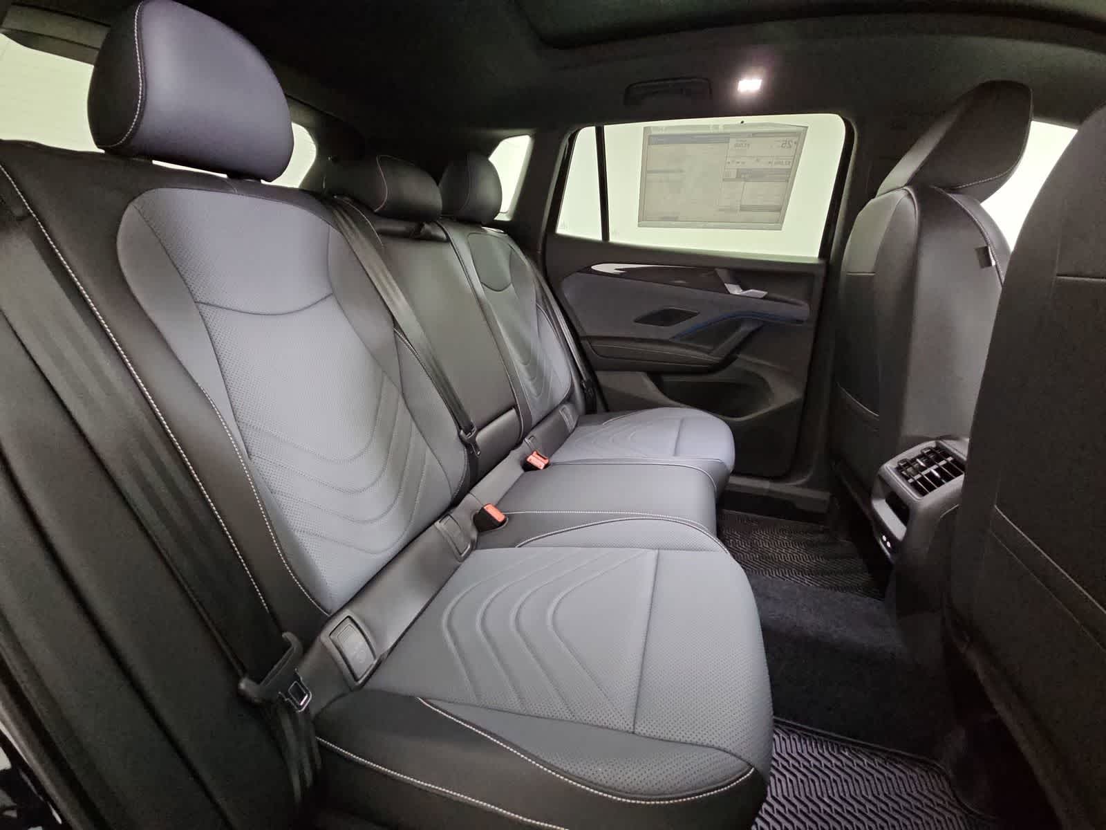 Thumbnail: 2026 Volkswagen Tiguan - 21