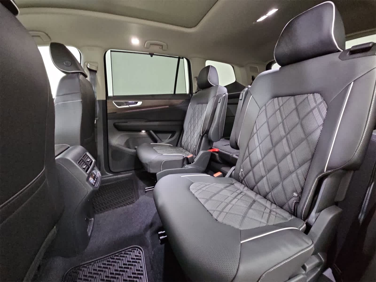 Thumbnail: 2026 Volkswagen Atlas - 20