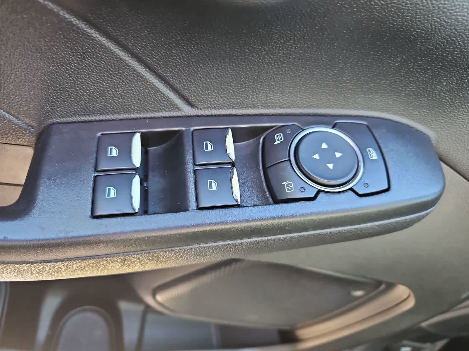 Thumbnail: 2021 Ford Escape - 17
