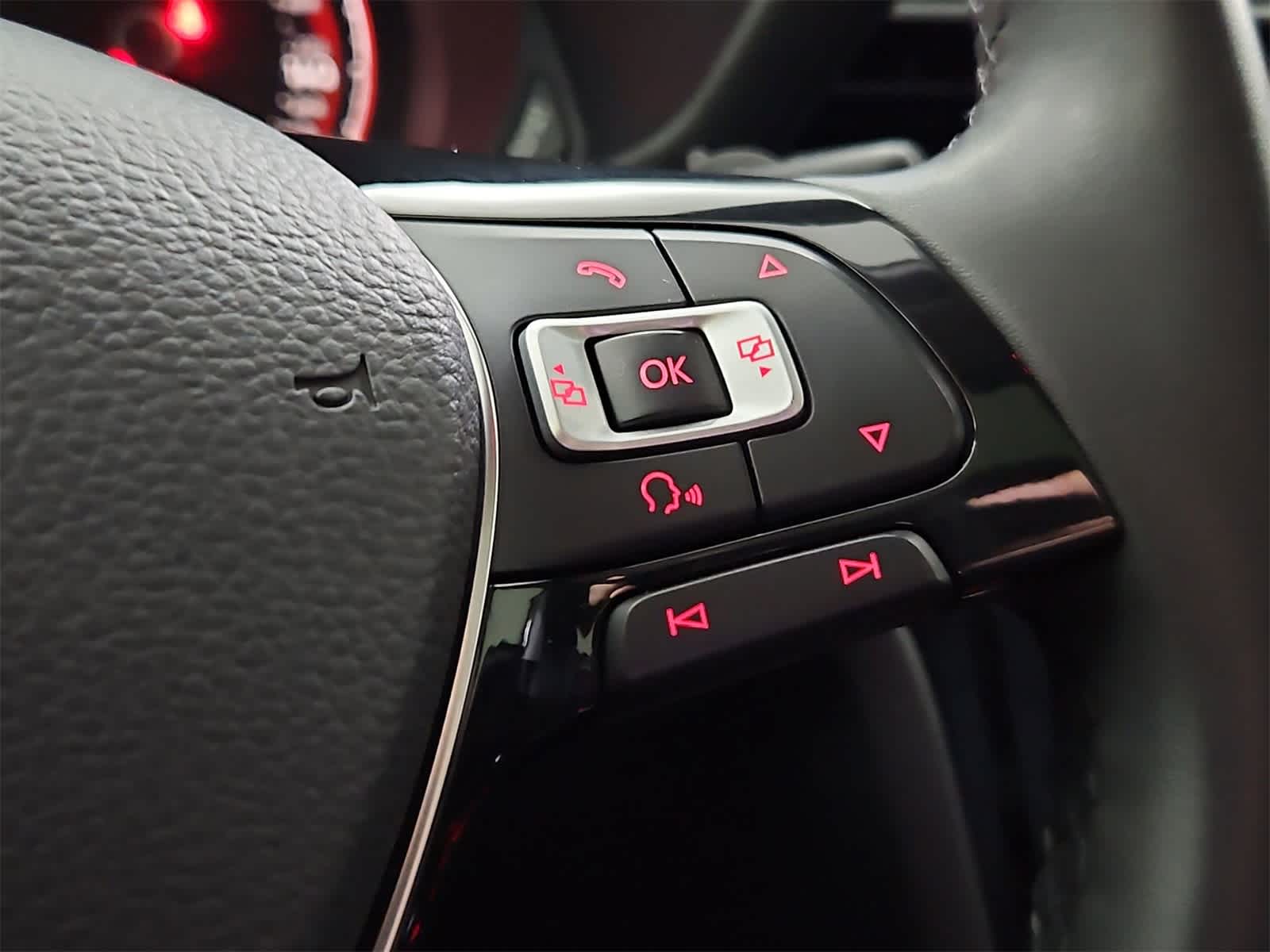 Thumbnail: 2022 Volkswagen Passat - 26