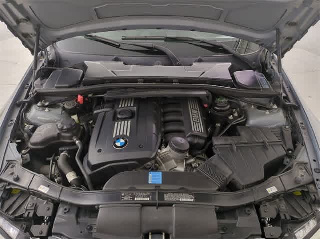 2011 BMW 3 Series 328i 13