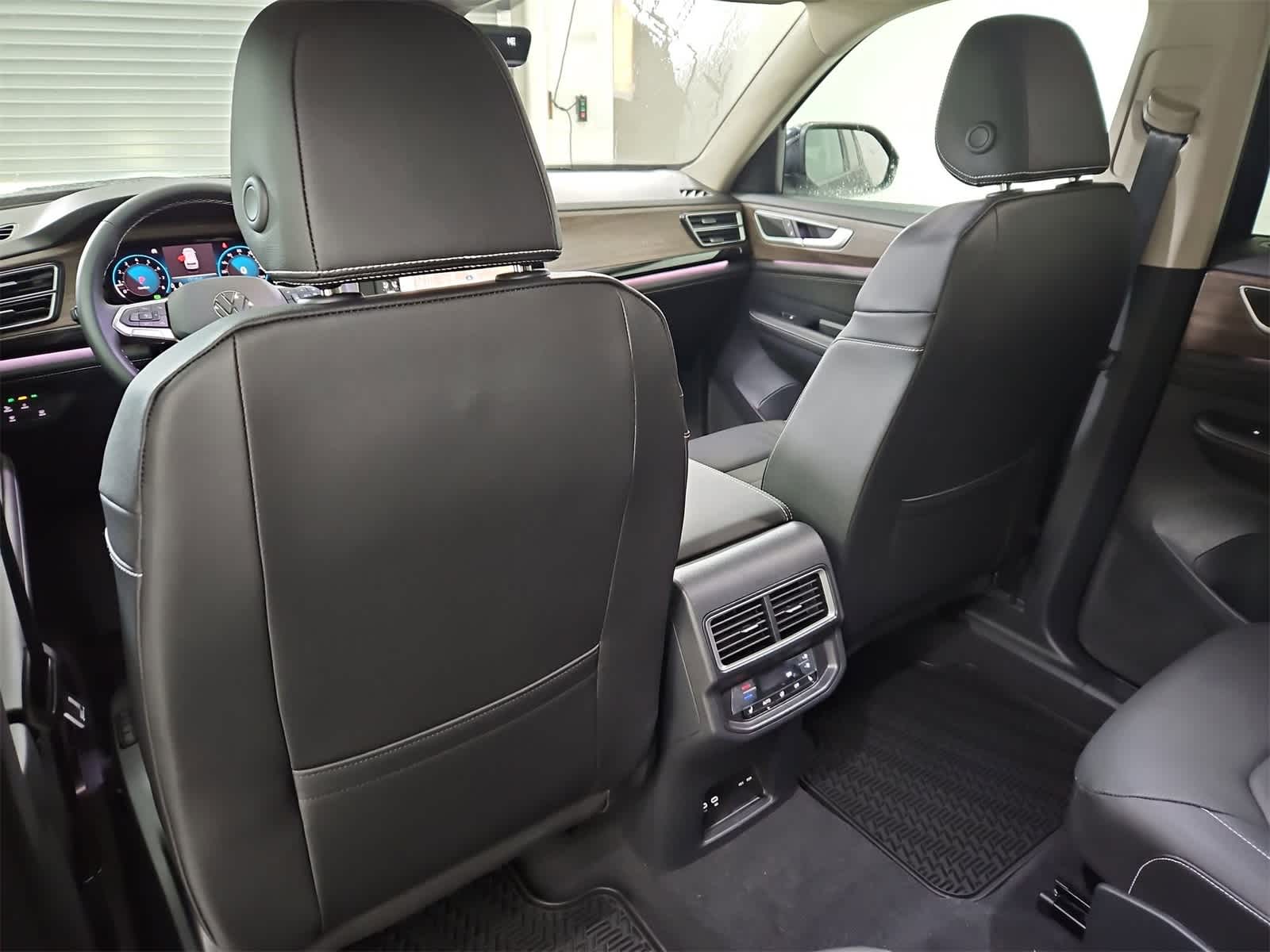 Thumbnail: 2026 Volkswagen Atlas - 18