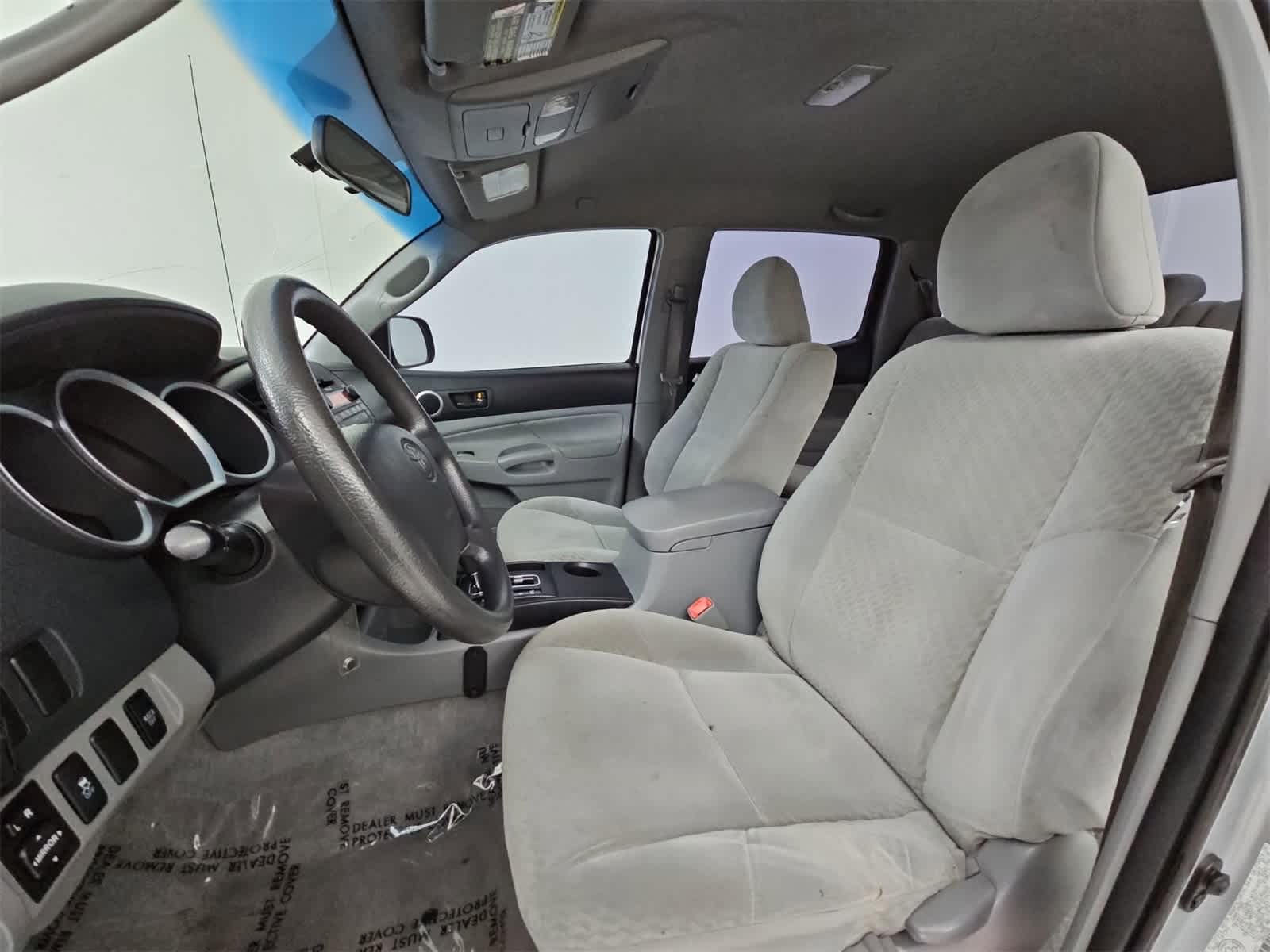 Thumbnail: 2011 Toyota Tacoma - 15