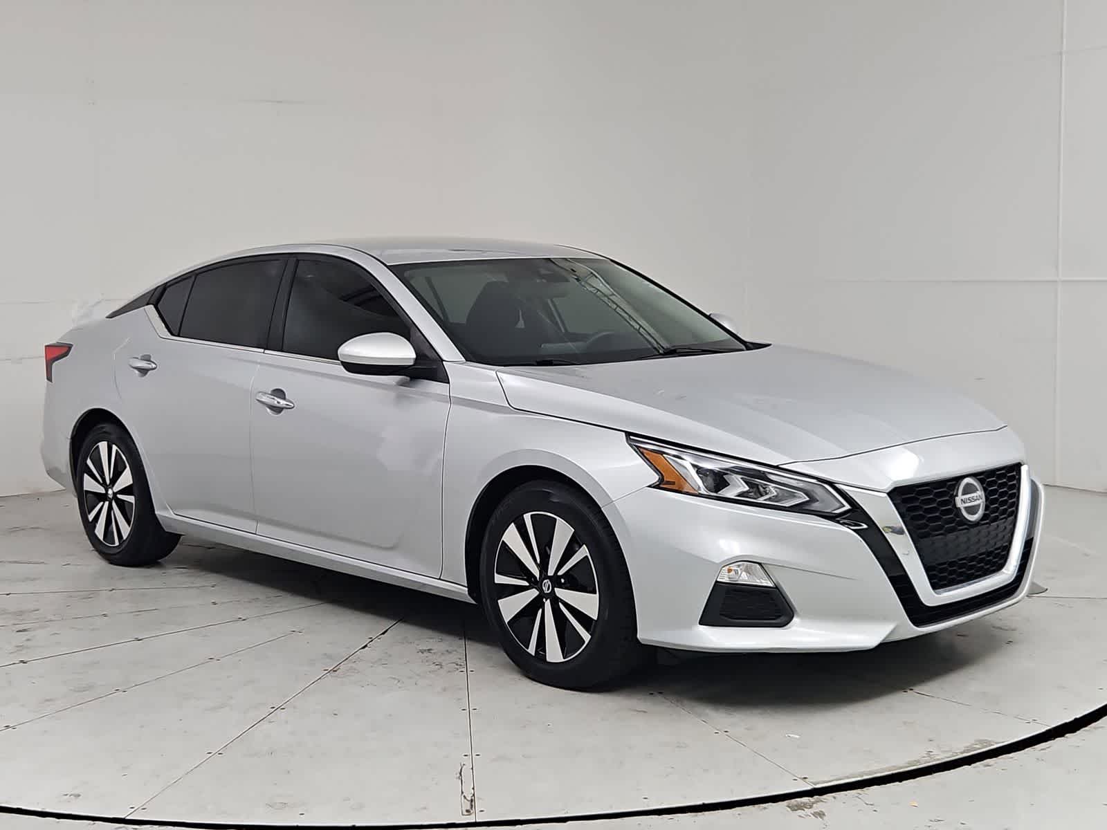 Thumbnail: 2021 Nissan Altima - 8