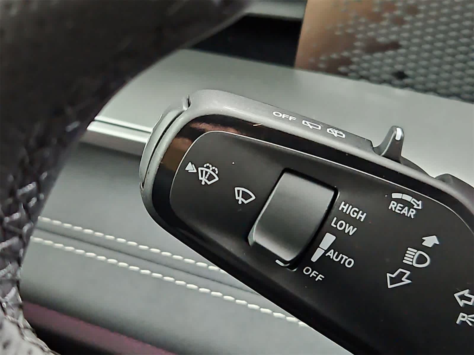 Thumbnail: 2025 Volkswagen Tiguan - 27