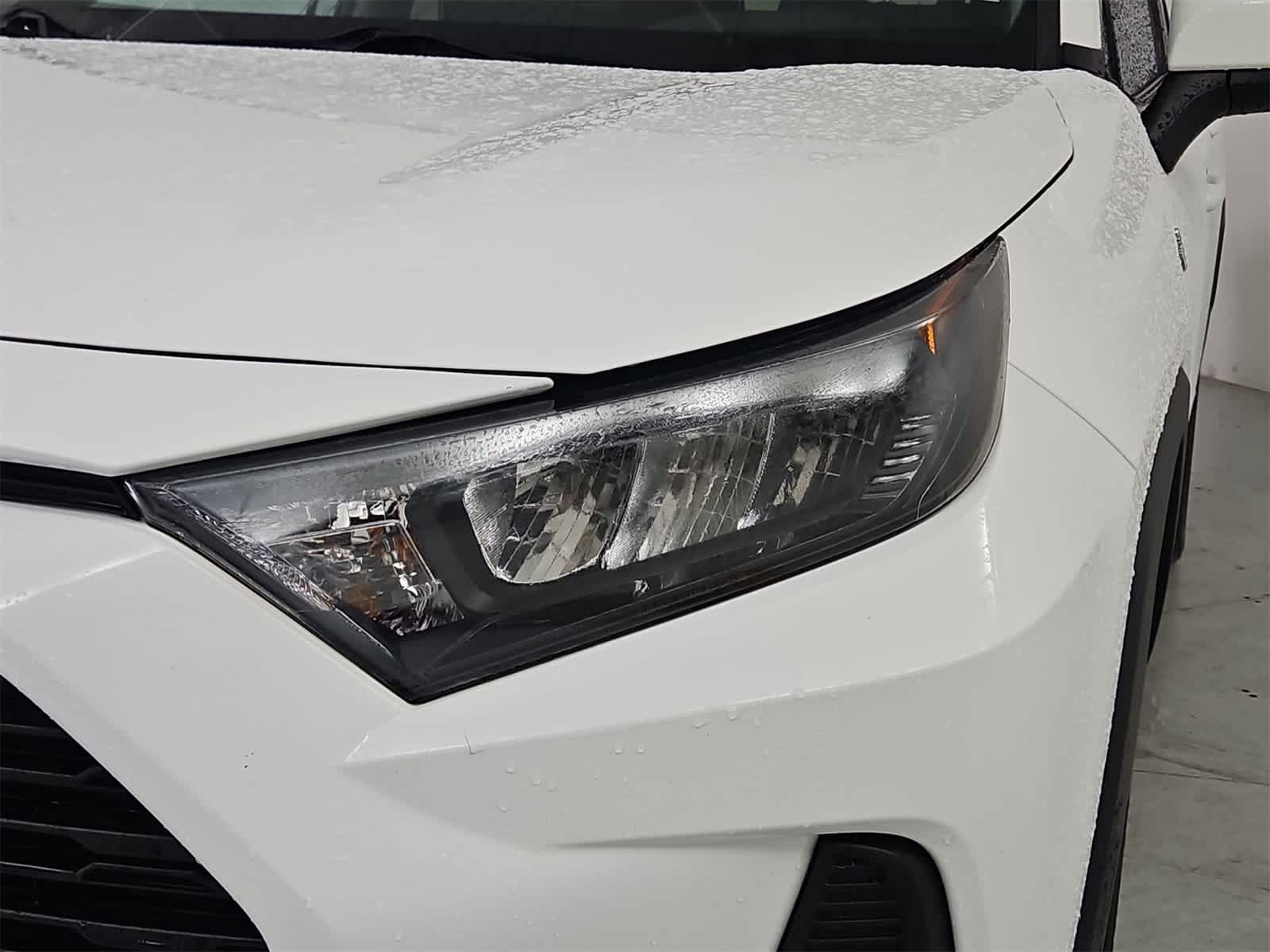 Thumbnail: 2021 Toyota RAV4 - 16