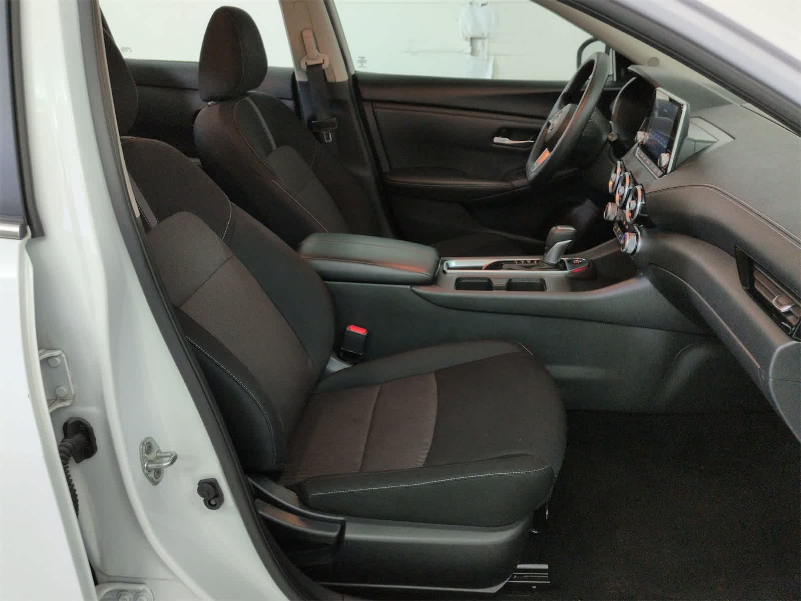 Thumbnail: 2024 Nissan Sentra - 18