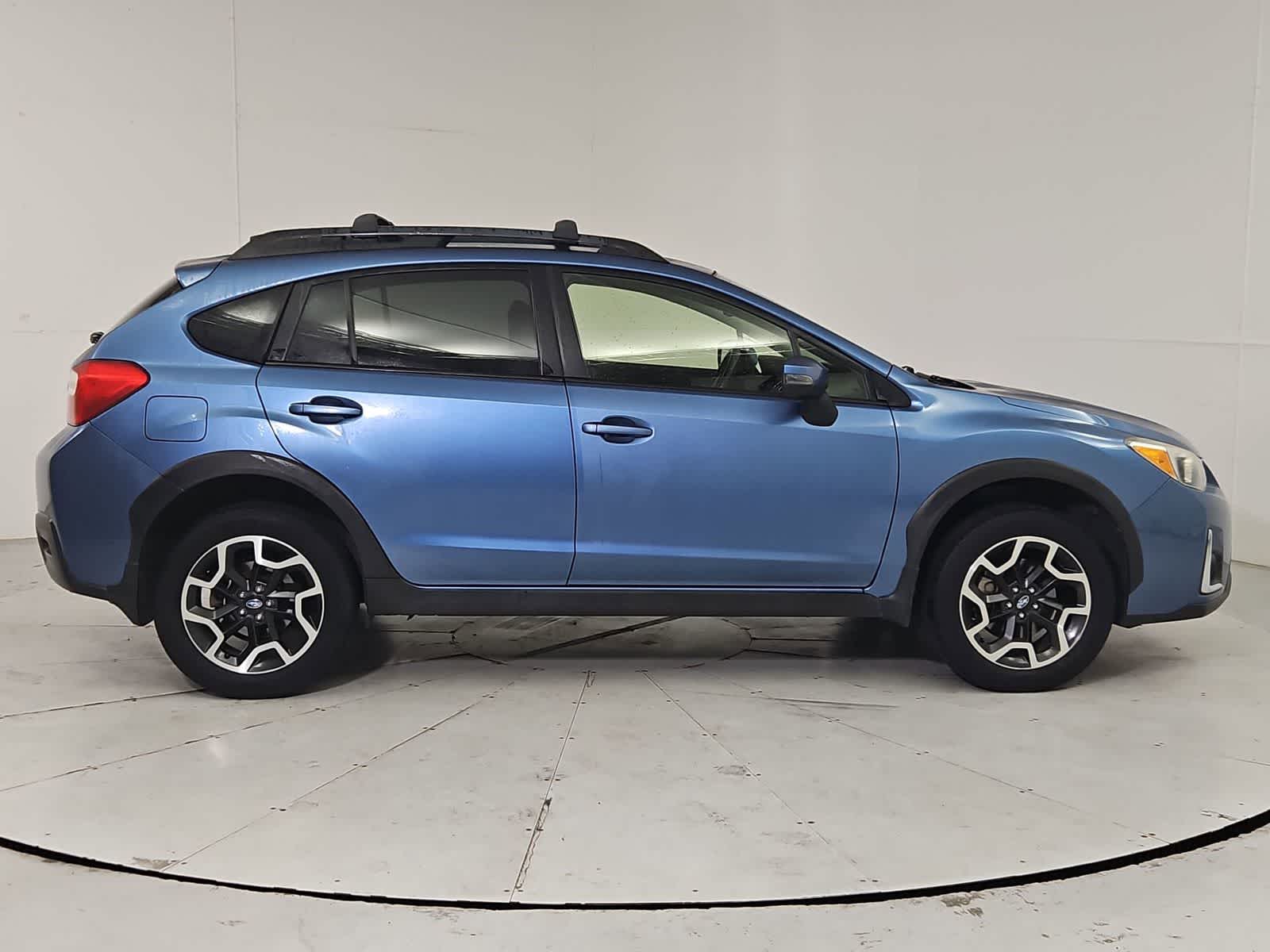 Thumbnail: 2016 Subaru Crosstrek - 7