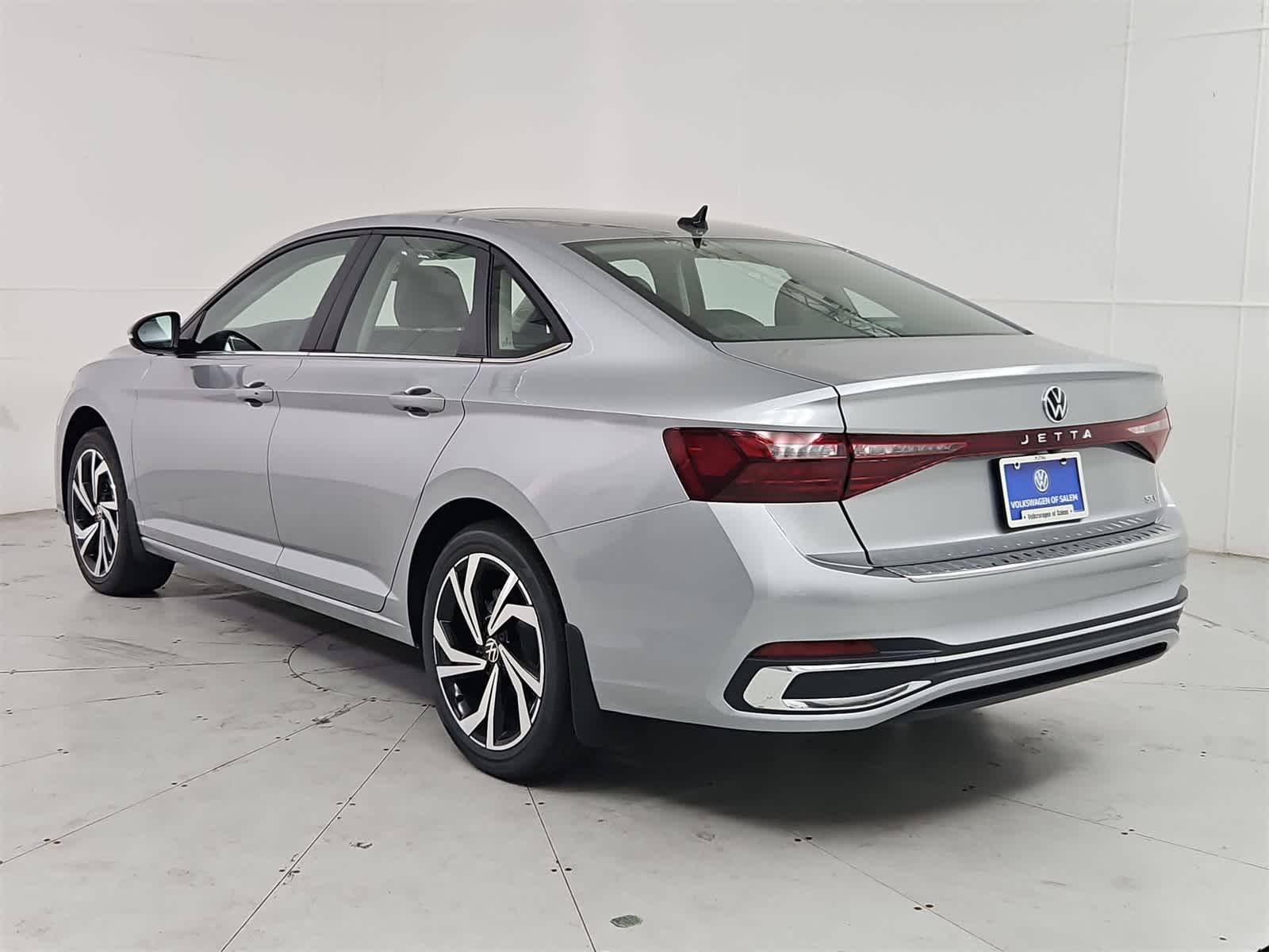 Thumbnail: 2025 Volkswagen Jetta - 4