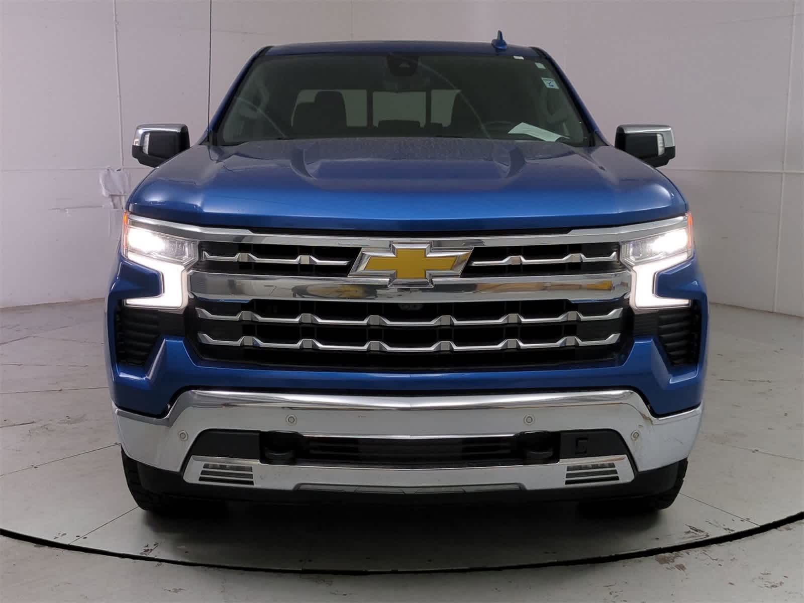 Thumbnail: 2022 Chevrolet Silverado 1500 - 9