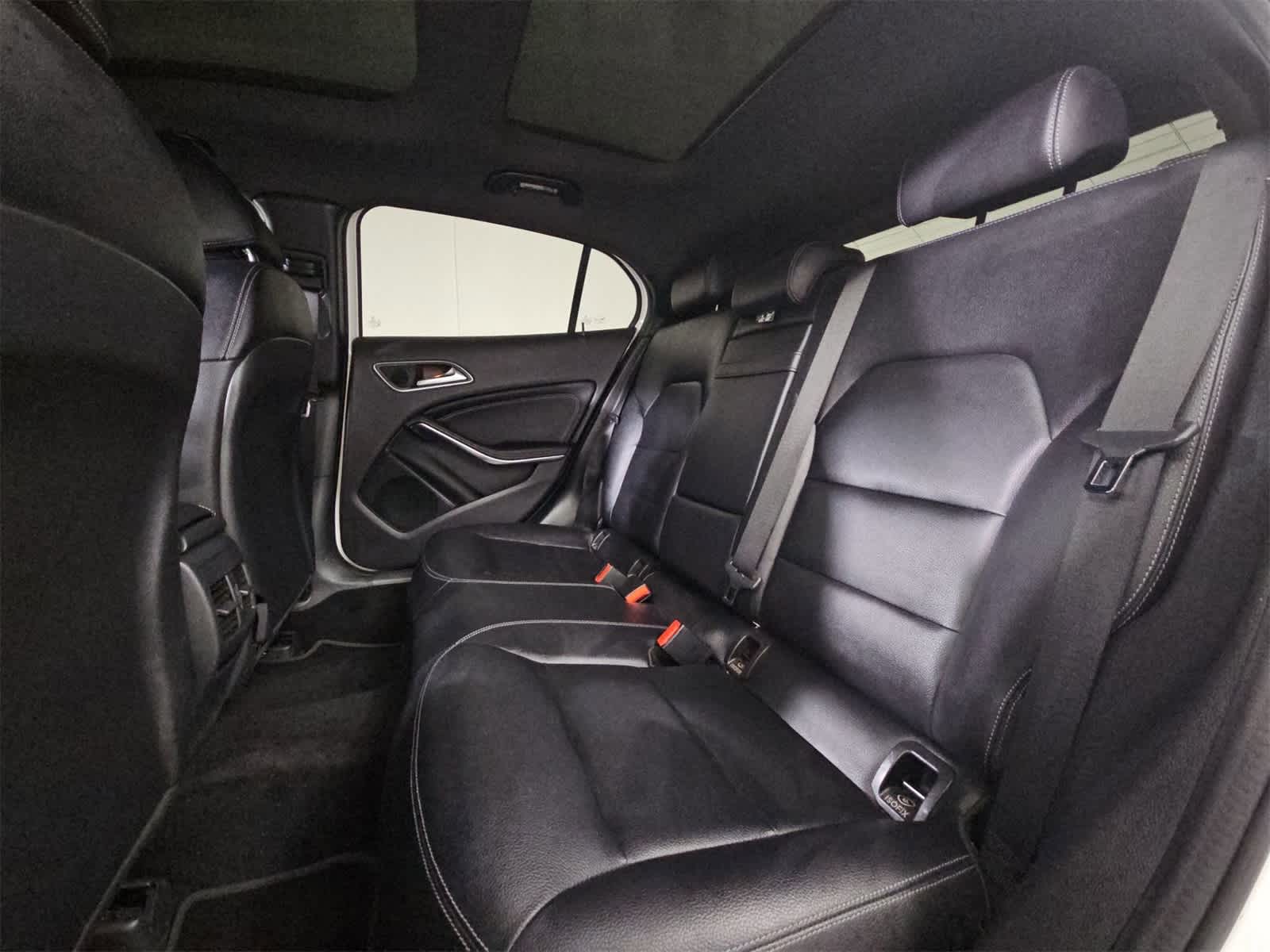 Thumbnail: 2018 Mercedes-Benz GLA - 20