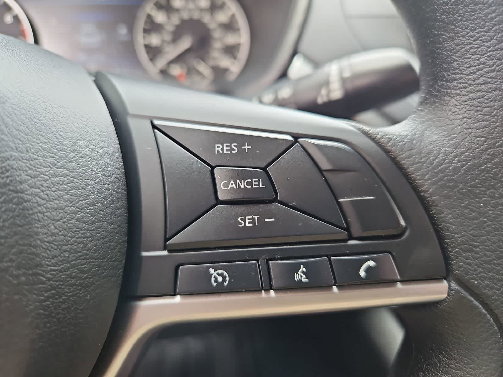 Thumbnail: 2021 Nissan Altima - 24