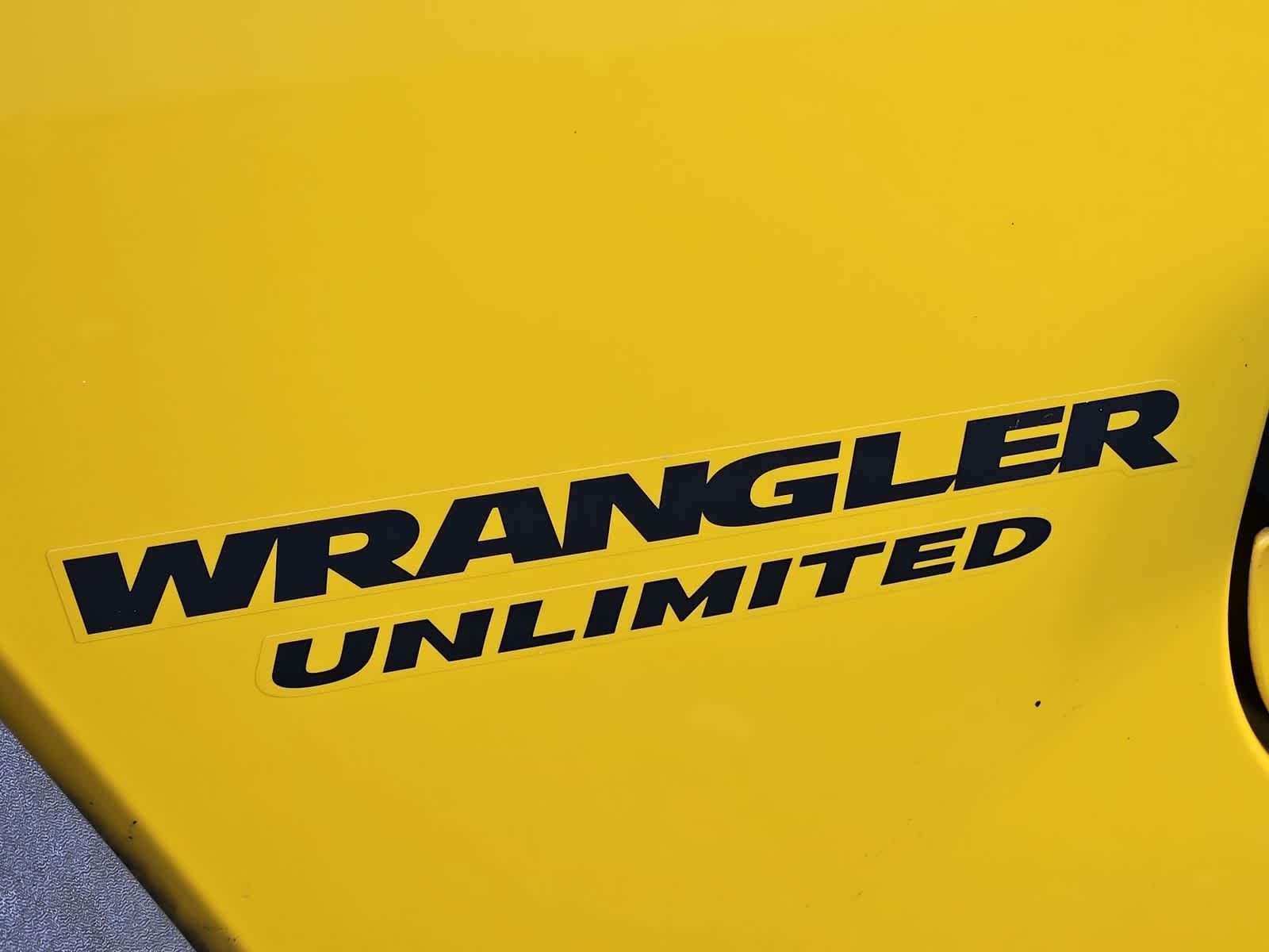 Thumbnail: 2015 Jeep Wrangler - 12