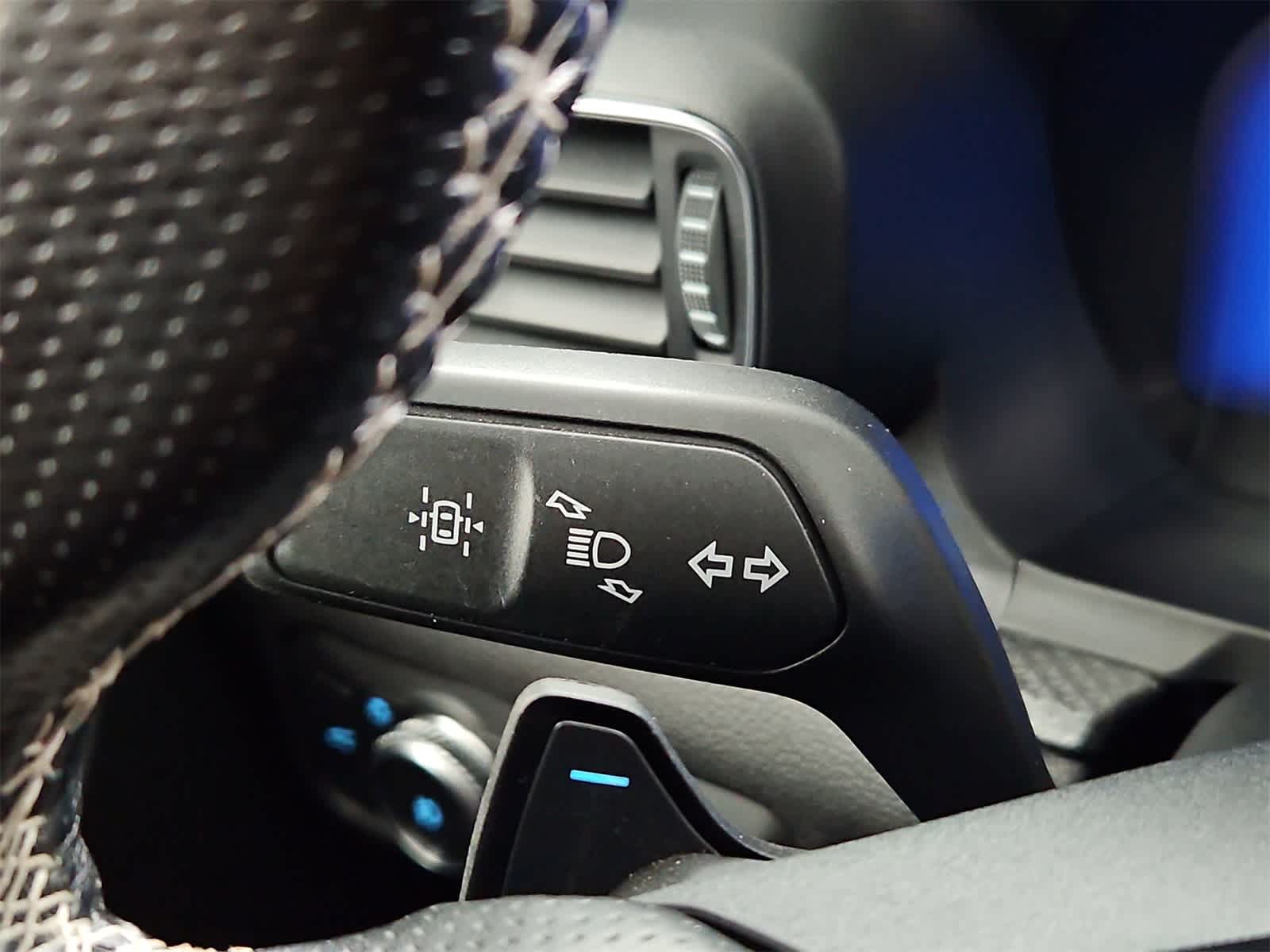 Thumbnail: 2021 Ford Explorer - 28