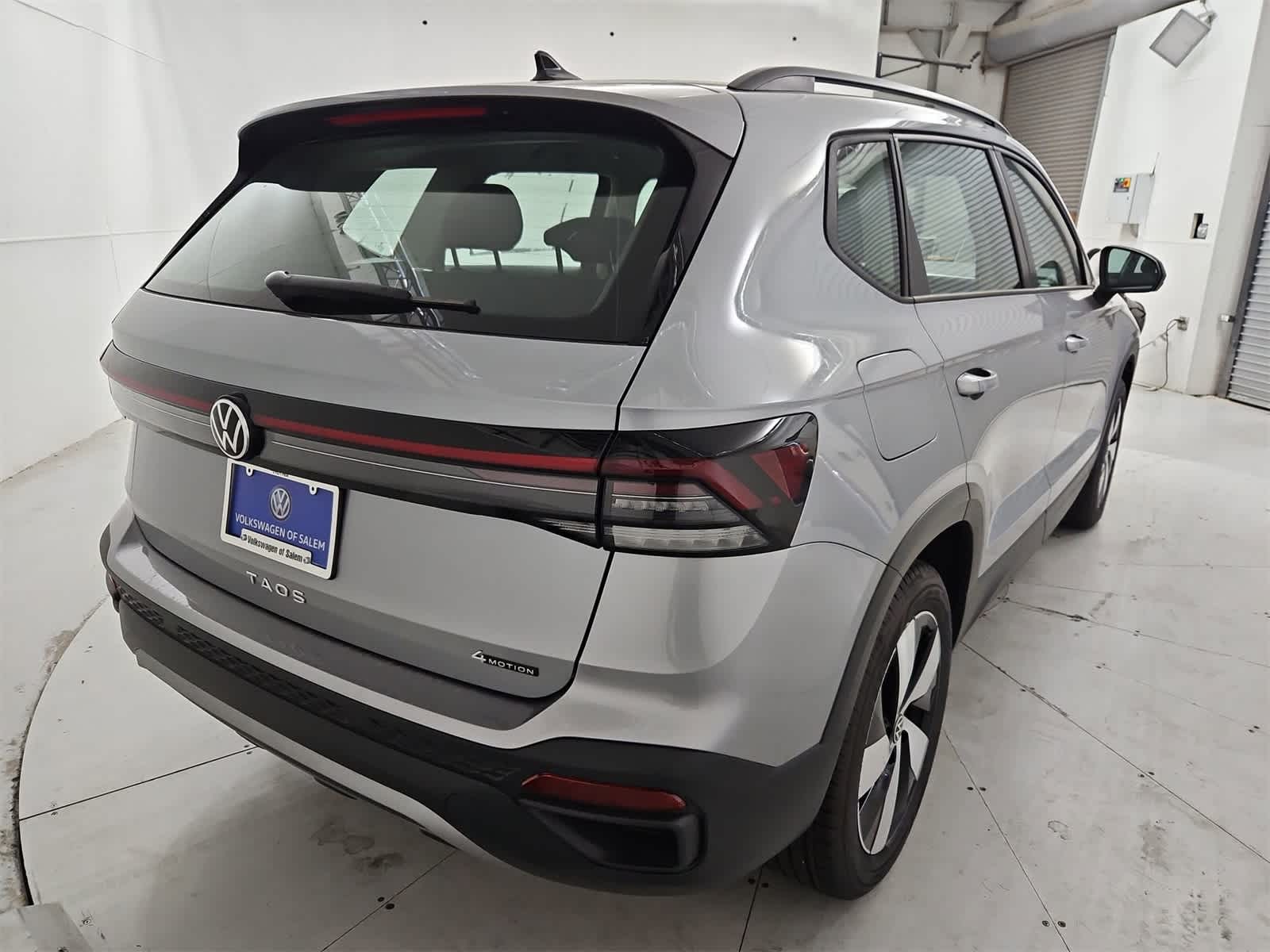 Thumbnail: 2025 Volkswagen Taos - 6