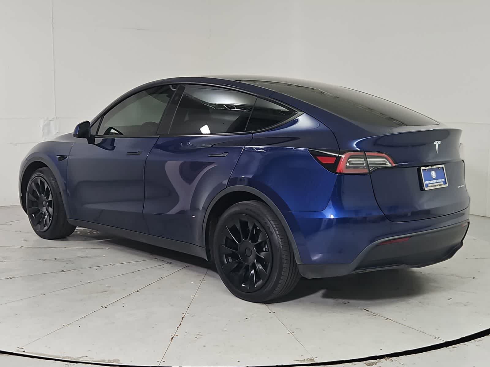 Thumbnail: 2023 Tesla Model Y - 4
