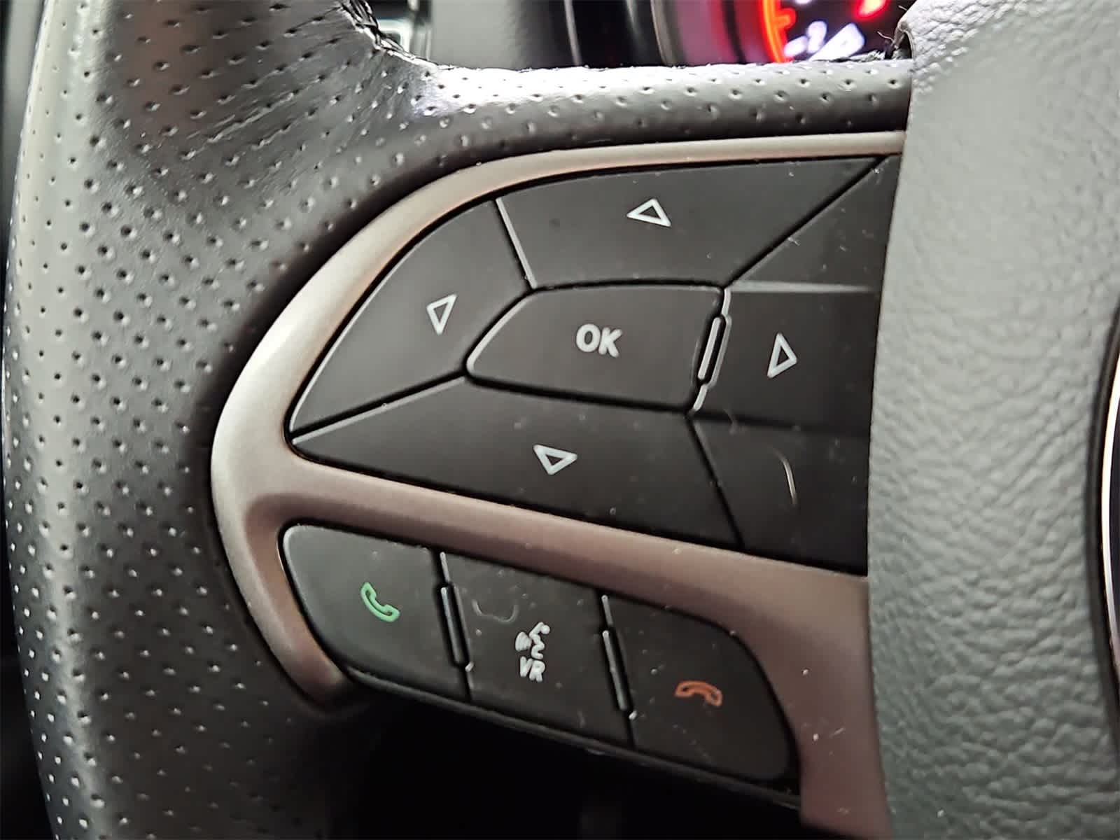 Thumbnail: 2021 Dodge Durango - 23