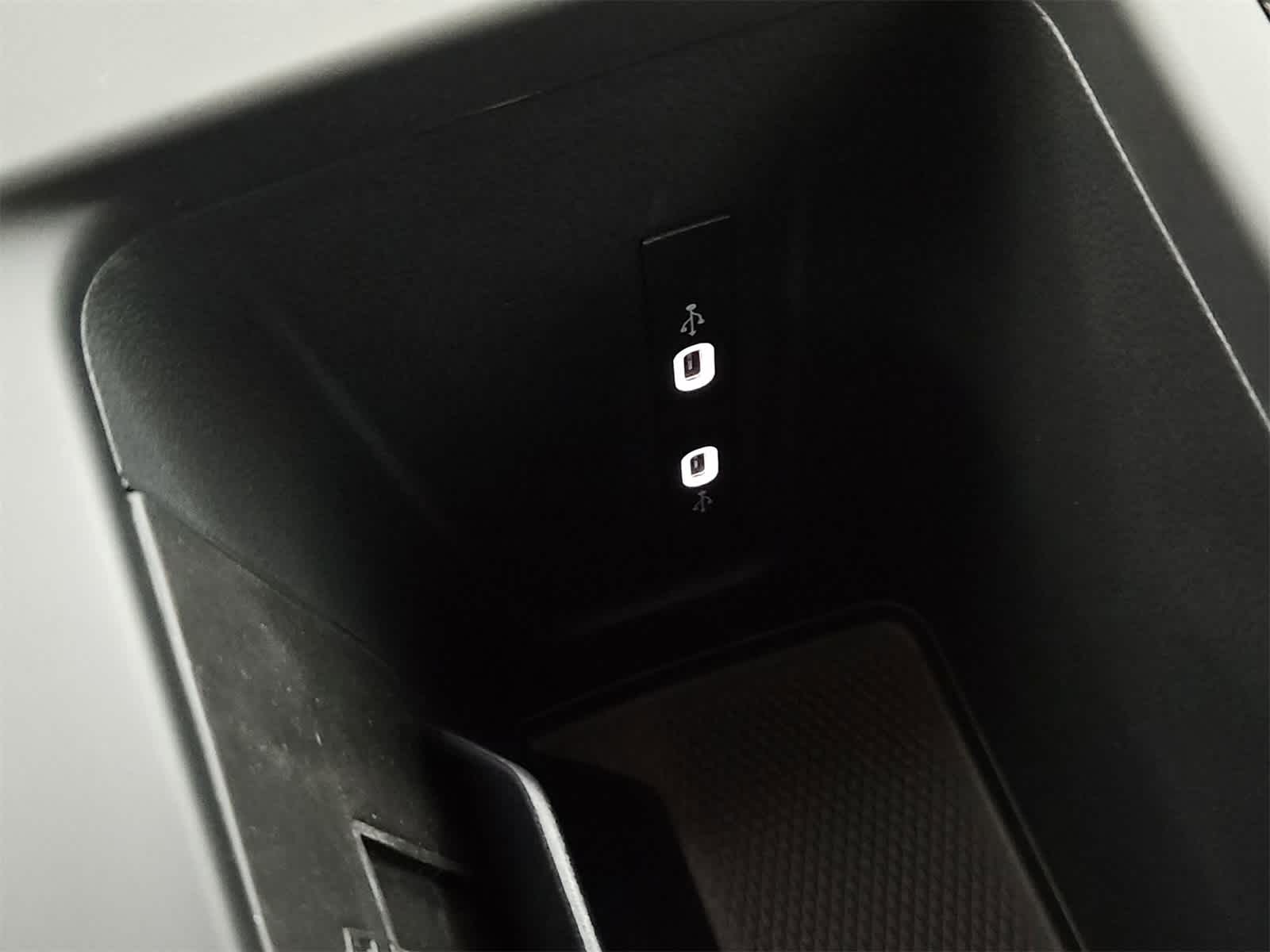 Thumbnail: 2025 Volkswagen Tiguan - 31