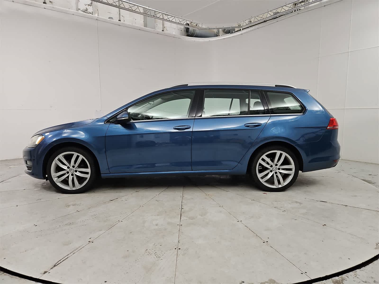 2015 Volkswagen e-Golf SE 3