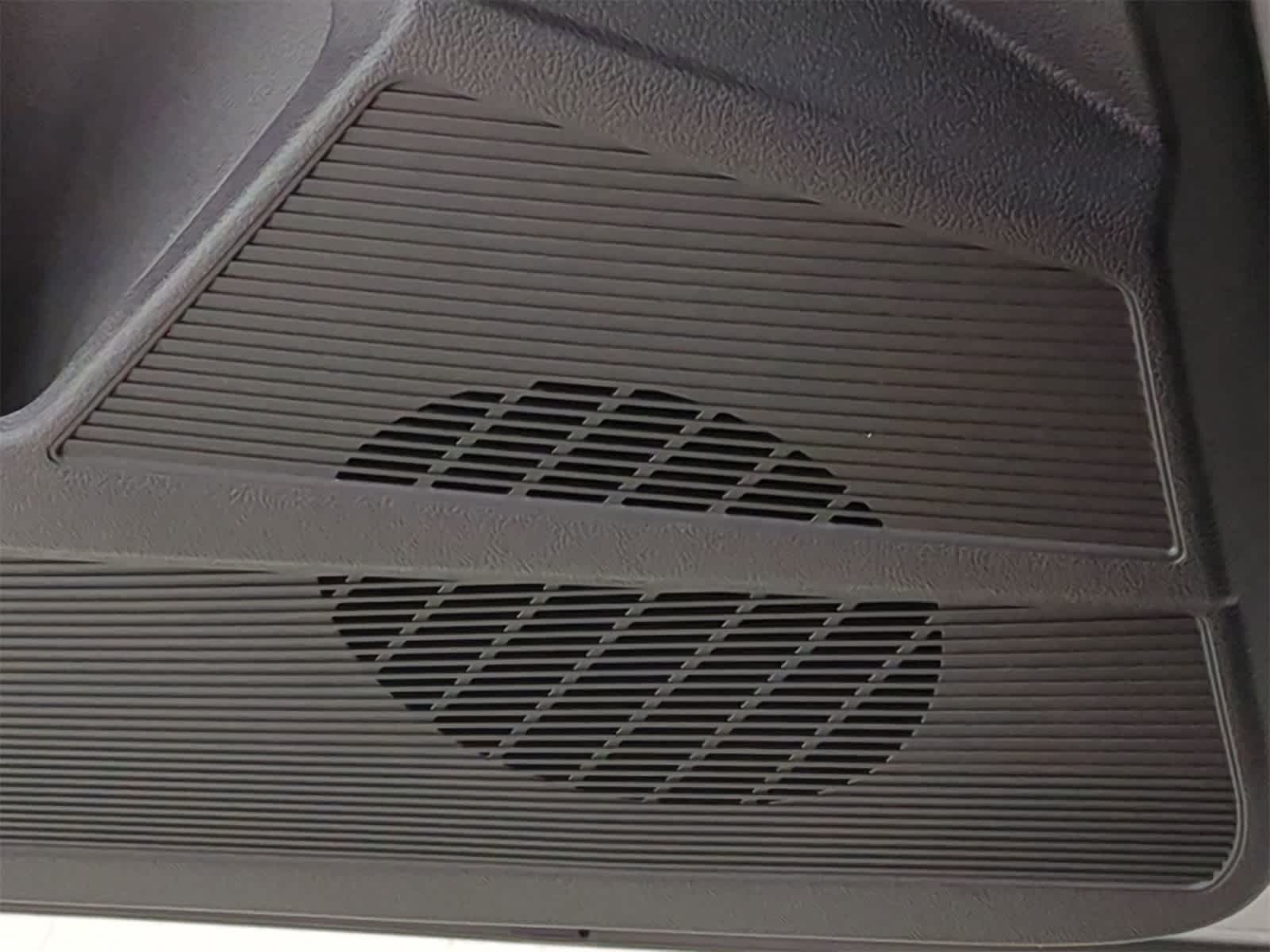 Thumbnail: 2025 Volkswagen Taos - 32