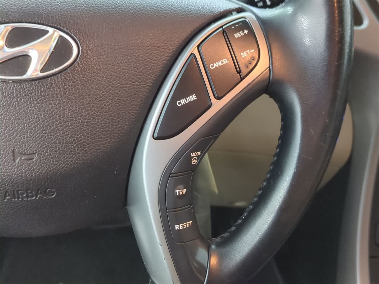 Thumbnail: 2014 Hyundai Elantra - 24