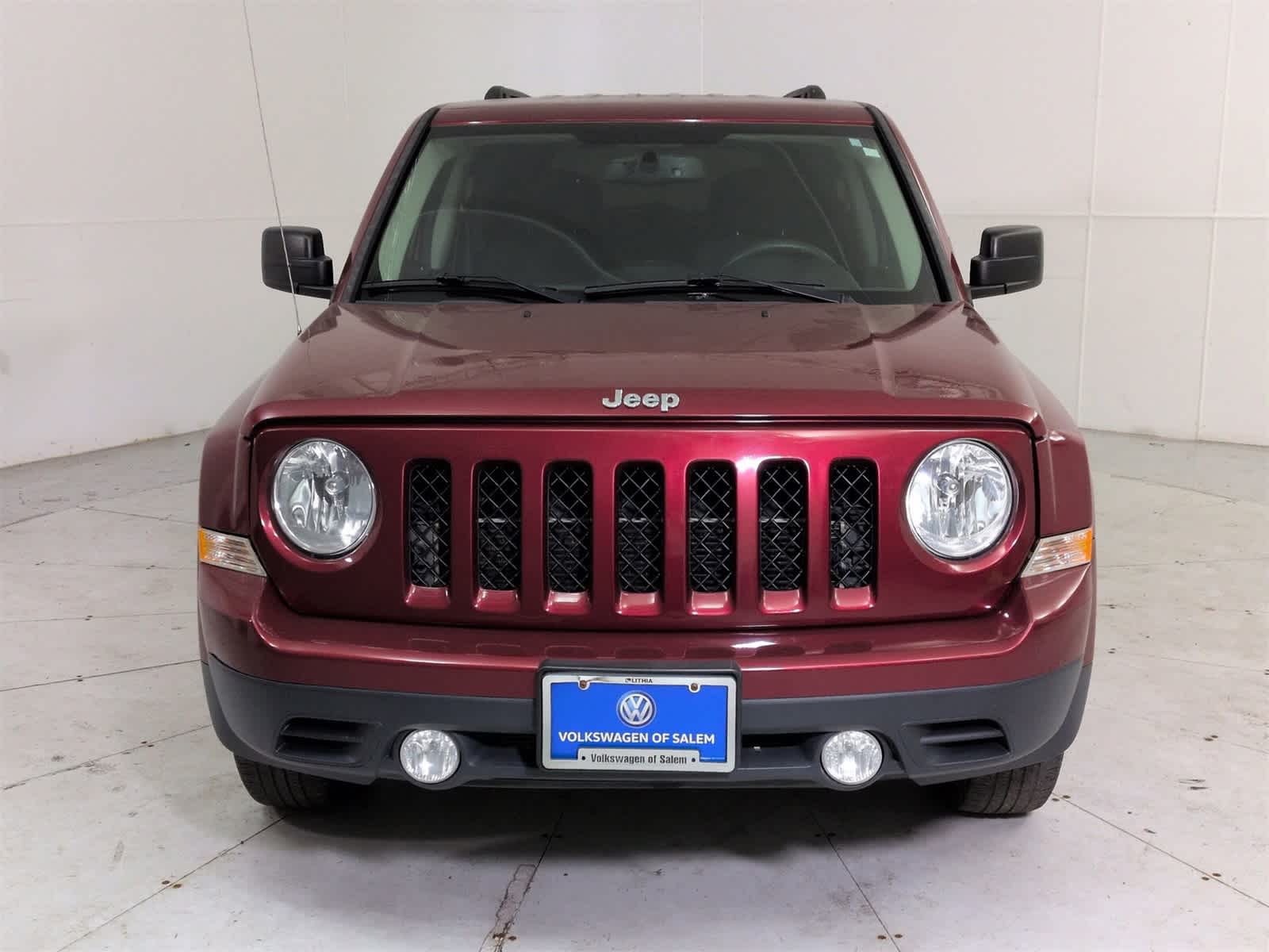 Thumbnail: 2016 Jeep Patriot - 9