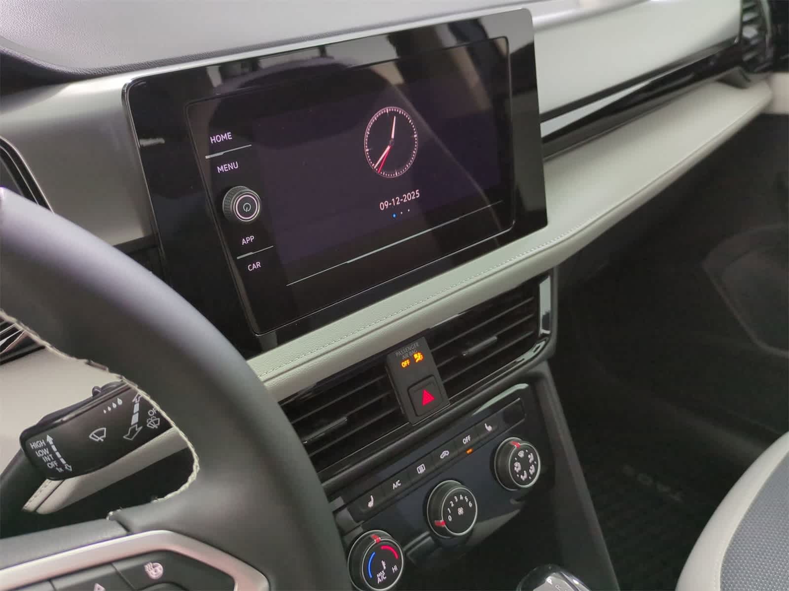 Thumbnail: 2025 Volkswagen Taos - 27