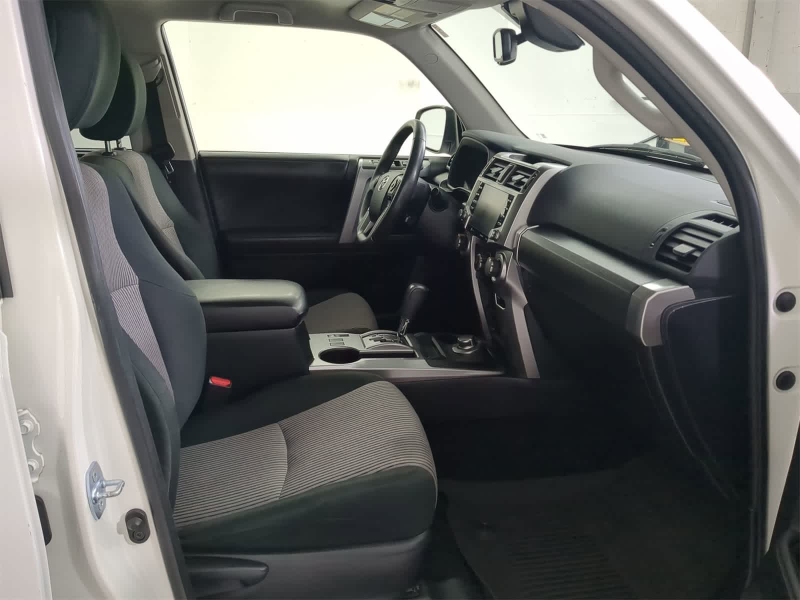 Thumbnail: 2022 Toyota 4Runner - 20