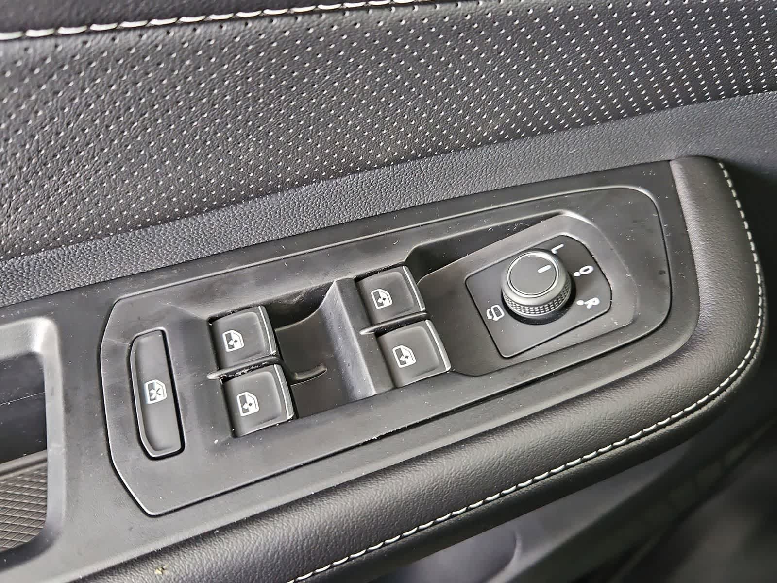 Thumbnail: 2026 Volkswagen Atlas - 16