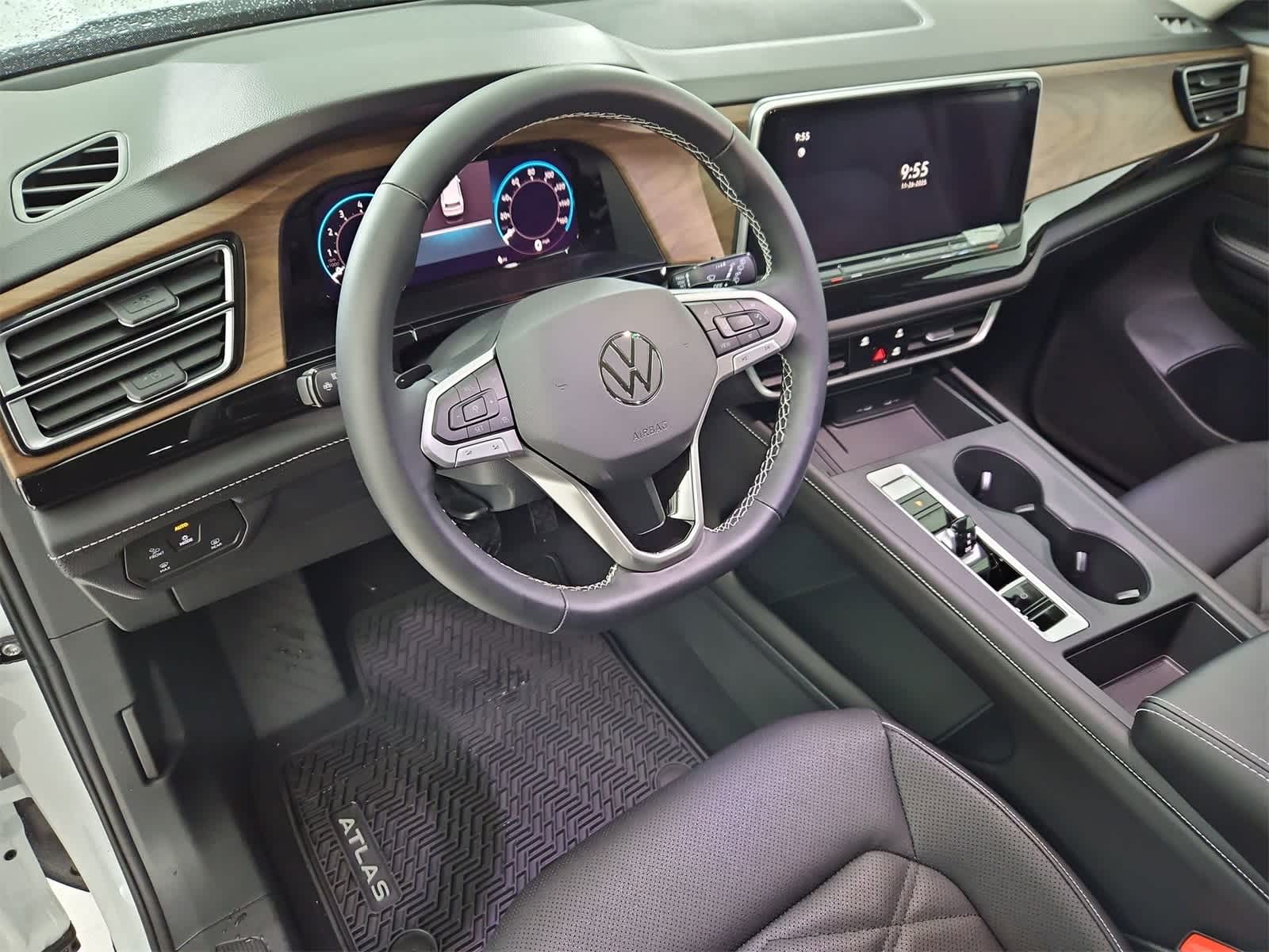 Thumbnail: 2026 Volkswagen Atlas - 2