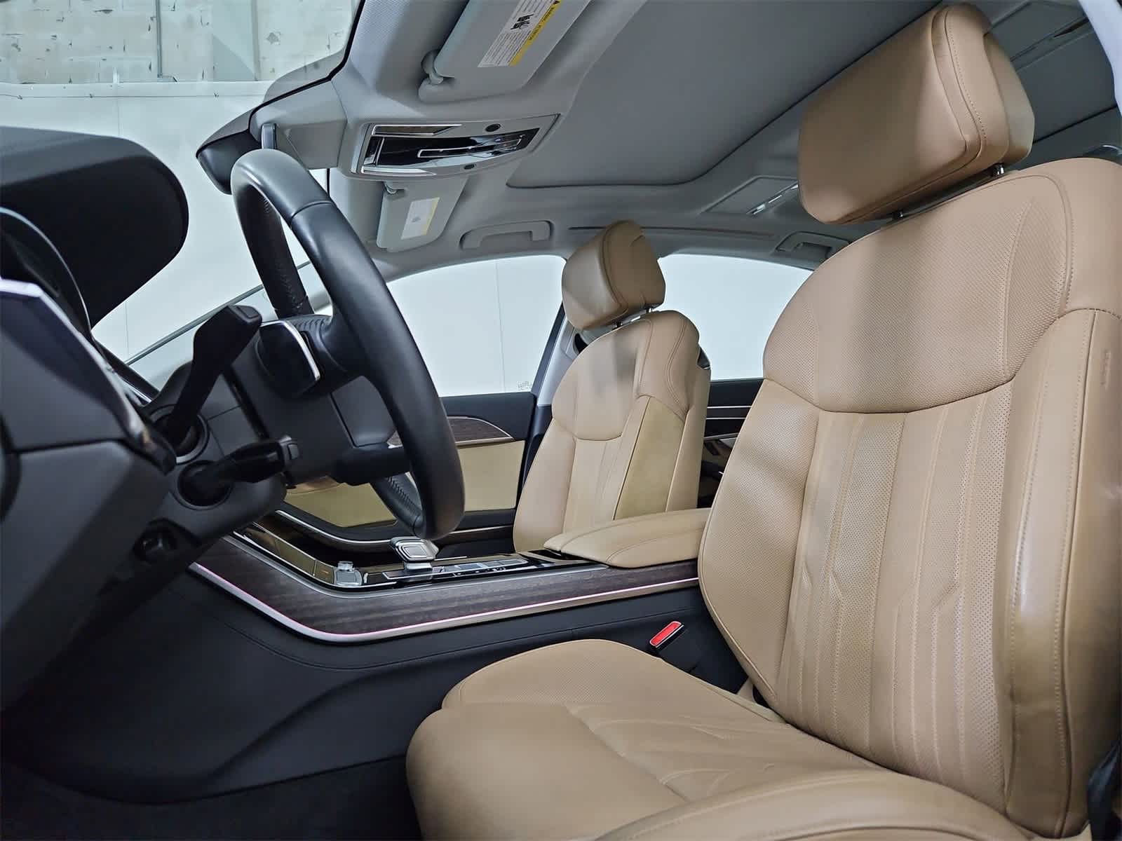 Thumbnail: 2020 Audi A8 - 16