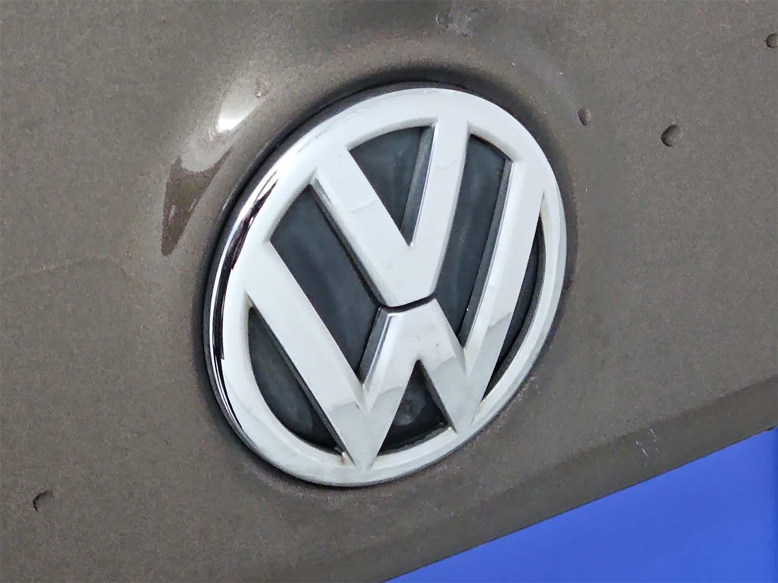 Thumbnail: 2011 Volkswagen Jetta - 10