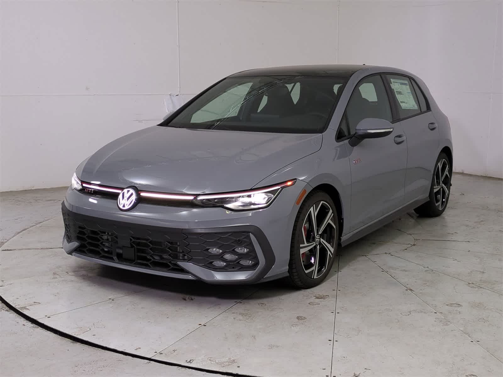 Thumbnail: 2025 Volkswagen Golf - 1